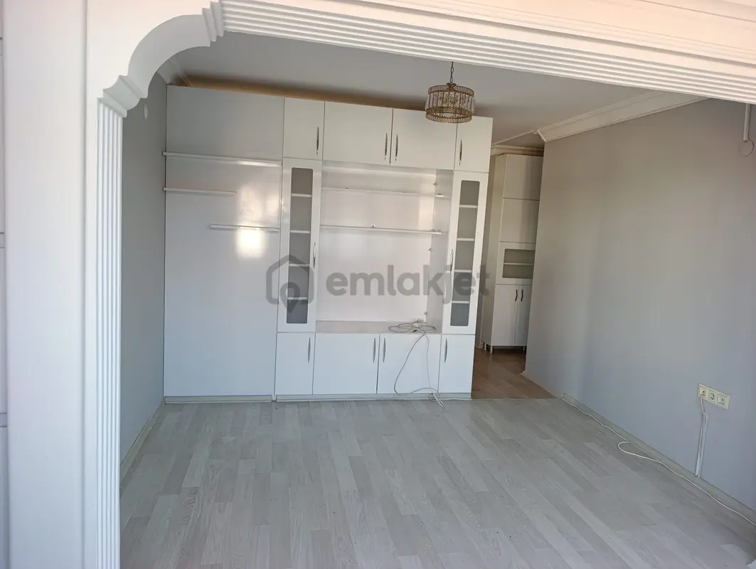 Çandarlı Merkezde Satılık 4+1dubleks - More