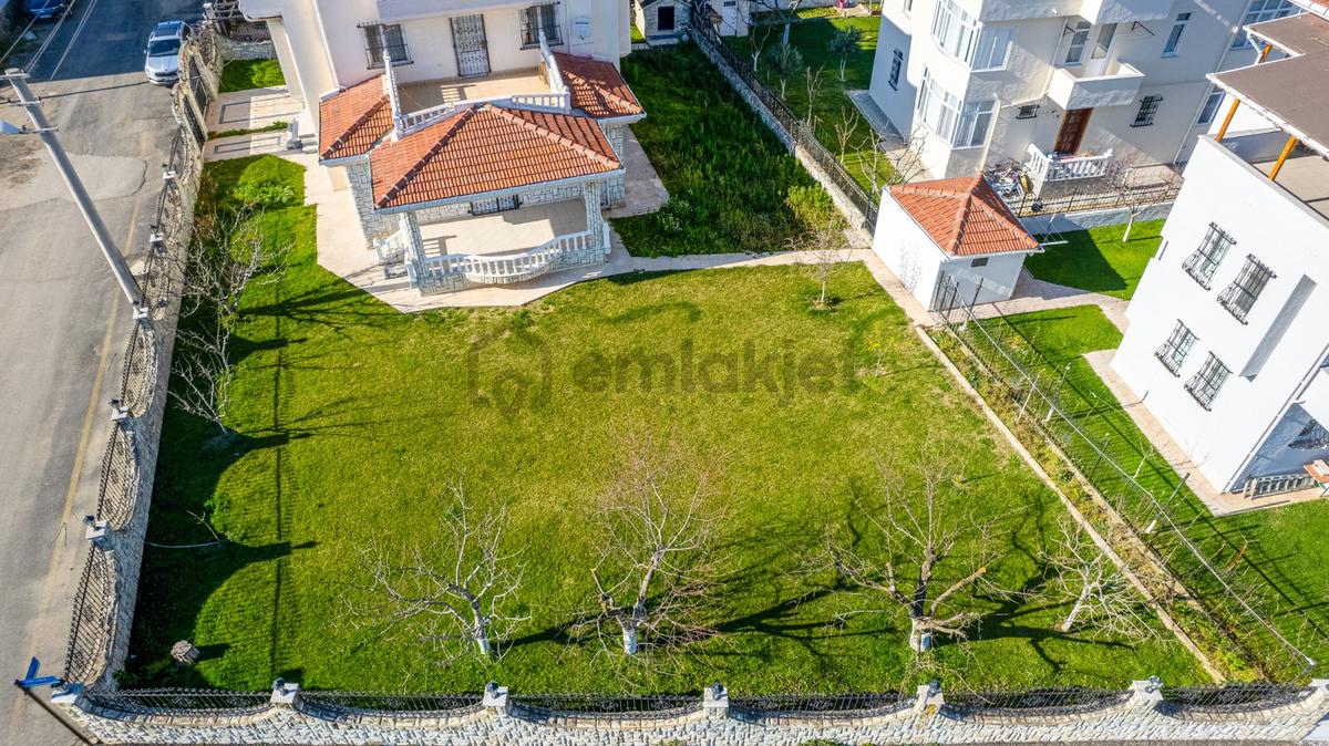 Kumbağ'da 740 M2 Arsa İçerisinde Satılık Tripleks 7+1 Villa – pohled 6