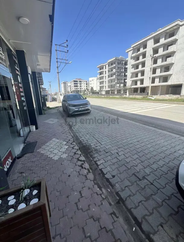 Acil Satılık İşyeri 82 M2 Anayol Üzerinde - Görünüm 5