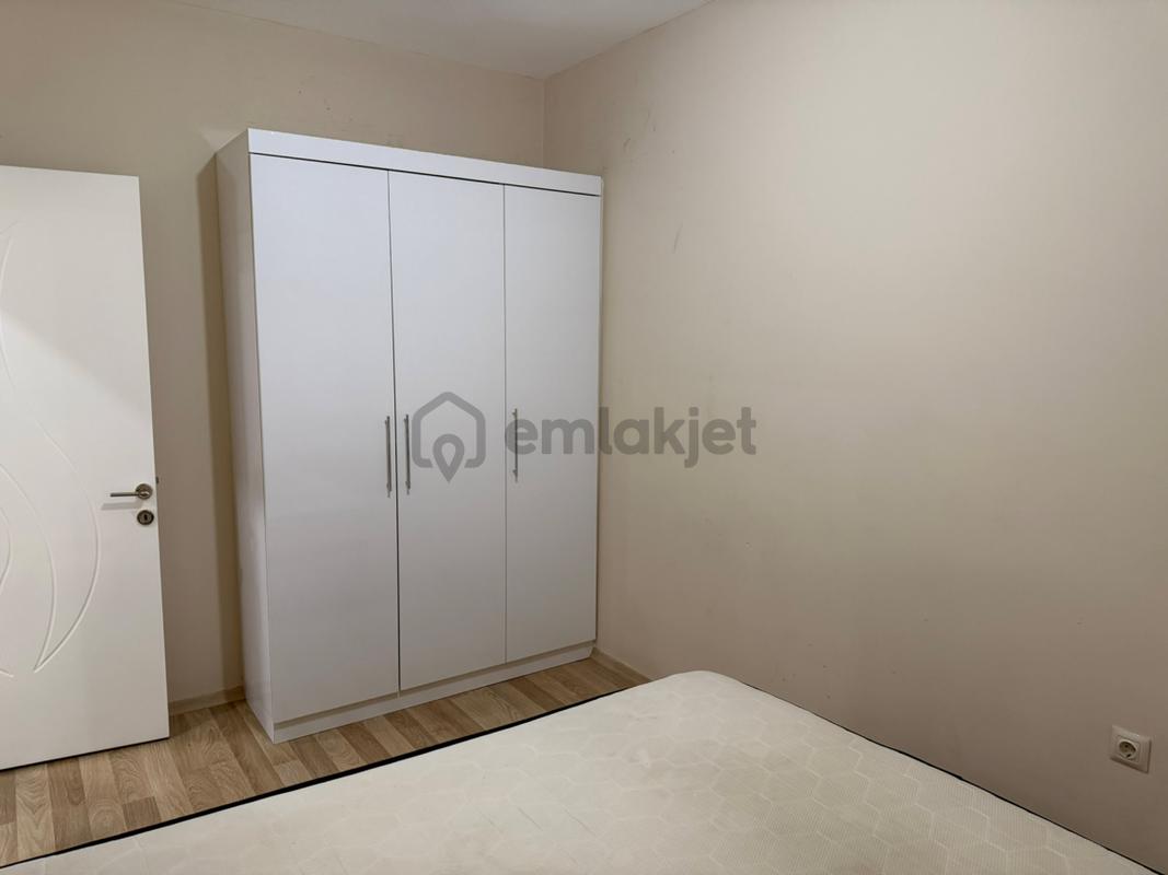 114 Cumhuriyet Mahallesinde Kiralık Hem Ofis Hem Konut İçin Uygun 2+0 Eşyalı Daire - Görünüm 6
