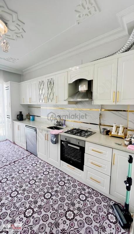 Emlak Diyarından Bülbülzadede 3+1 Bireysel Garajlı Satılık Daire - View 3