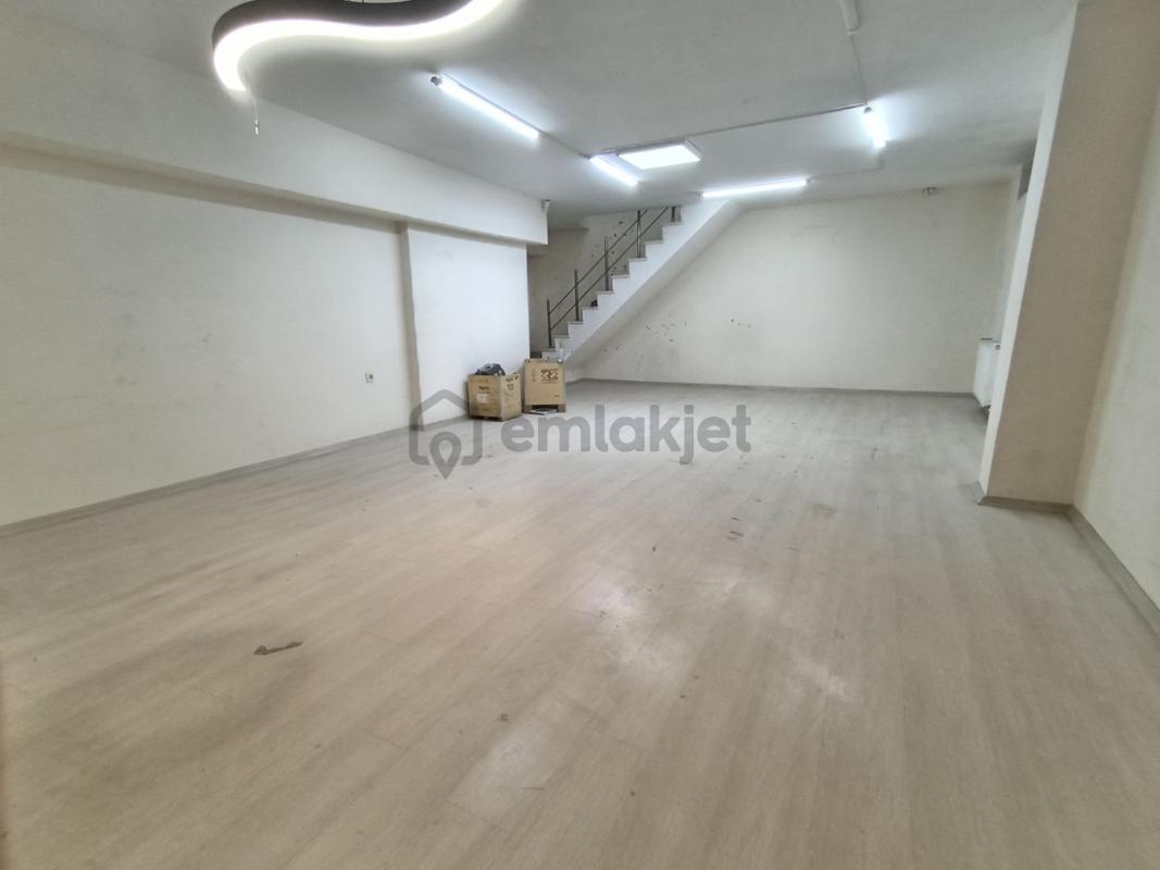 Adil Mah Acil Fiyat Düştü , Geniş Bir Dükkan Mağaza (180/120 m² - View 3