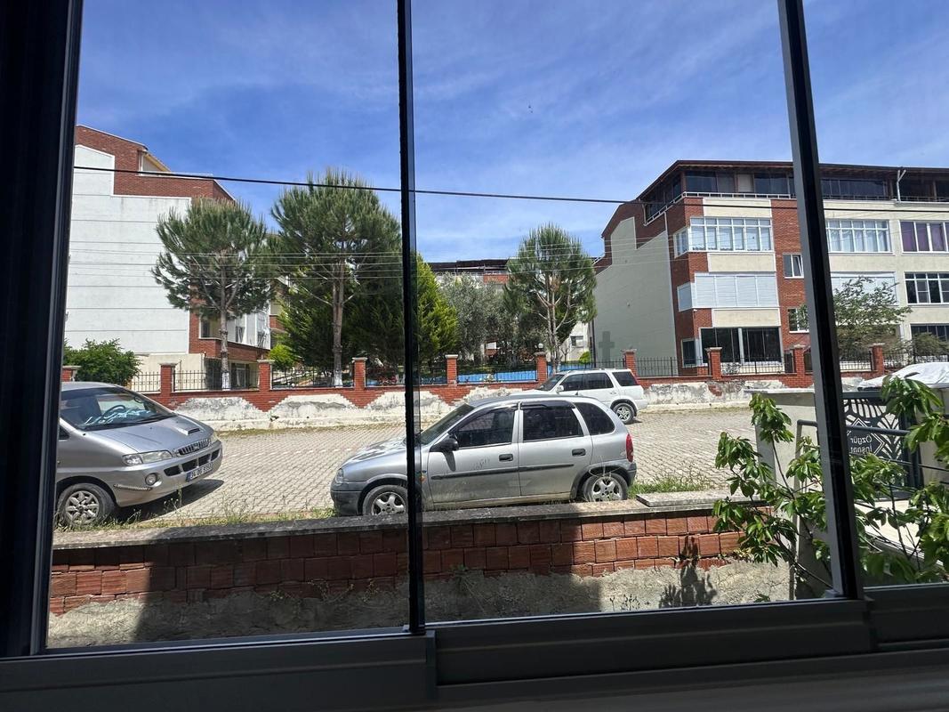Kw Zena'dan Altınoluk'da 2+1 Geniş Balkonlu Bakımlı Satılıkdaire - Görünüm 5