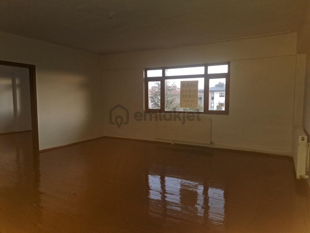 Önaldan Ankara Gölbaşı Bahçelievler Mah. 3+1 Üst Kat Park Manzaralı - Görünüm 3