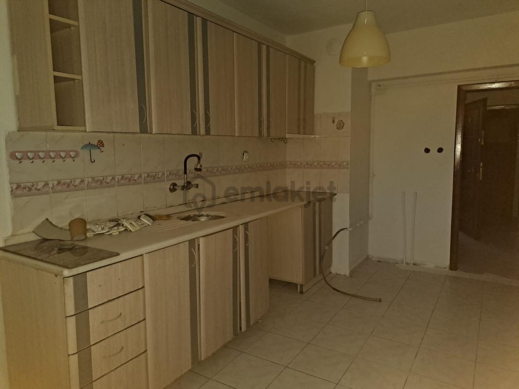 Önaldan Ankara Gölbaşı Bahçelievler Mah. 3+1 Üst Kat Park Manzaralı - Daha fazla