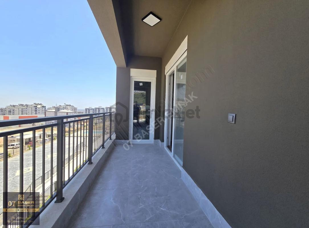 Fevziçakmakta Havuzlu Sitede 110 M2 2+1 Sıfır Daireler - View 6