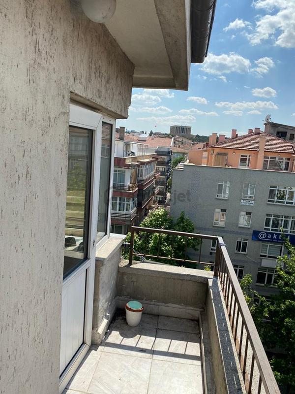 Sahibinden Maltepe Gmk Bulvarı Üzrinde Satılık 2+1 Ofis - View 4