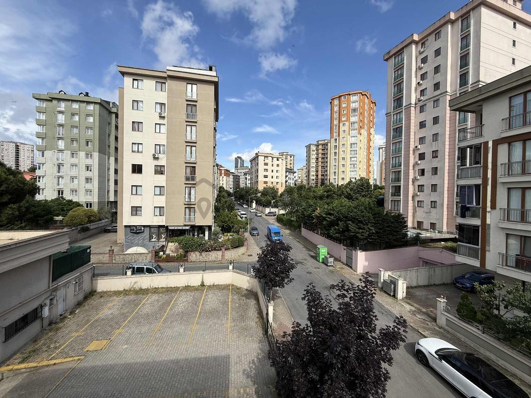 Küçükbakkalköy Mah. Kurudere Sok 2+1 100 M2 3 Kat Balkonlu – pohled 4