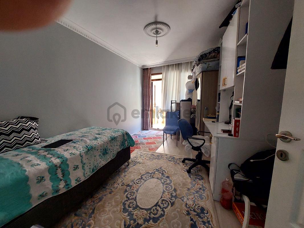 Gaziosmanpaşa Küçükköy Yeni Mah Acil Satılık Dubleks Asansörlü 4+2 200 M2 - Görünüm 3