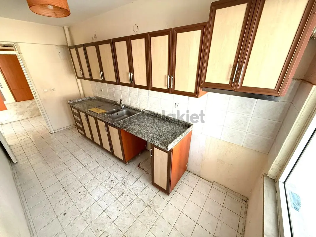 Blue Life Egen'den Gerçek İlan-ayrı Mutfaklı Ön Cephe Balkonu Havuz Manzaralı 3+1 Fırsat Daire - View 2