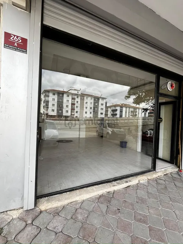 Satılık Cadde Üstü Dükkan - View 5