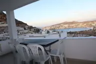 Gündoğanda Kiralık Full Eşyalı Manzaralı Site İçinde 2+1 Daire