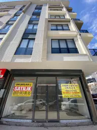 Şerefiye Mahallesinde Sıfır Satılık Dükkan Şerefiye Mahallesinde Sıfır Satılık Dükkan
