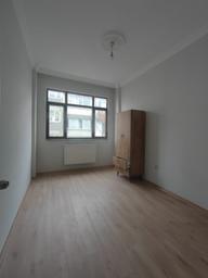 Fatih Aksaray Mahallesinde /2+1/85m2/4. Kat/ Satılık Daire