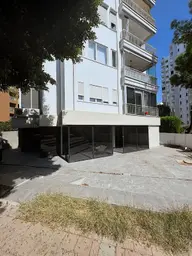 Cadde Üzeri 200 M² Devren Kiralık Düz Taban İş Yeri Cadde Üzeri 200 M² Devren Kiralık Düz Taban İş Yeri