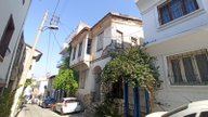 Kuşadası Camiatik Mh.hibe Kullanılabilecek Tarihi Taş Ev Kuşadası Camiatik Mh.hibe Kullanılabilecek Tarihi Taş Ev