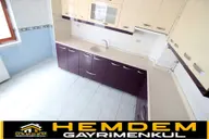 Hemdem Gayrimenkul'den Süvari'de Özgüneş Tren İstasyonu Yanı Ara Katta 3+1 Satılık Daire