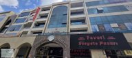 Menderes Merkezde Balkonlu Ferah Ofis Belediye/bankalara Komşu Menderes Merkezde Balkonlu Ferah Ofis Belediye/bankalara Komşu