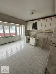 Aksan Emlak'tan Buhara Cad Üzerinde 3+1 Bakımlı Kiralık Daire! Aksan Emlak'tan Buhara Cad Üzerinde 3+1 Bakımlı Kiralık Daire!