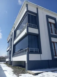 Bardakçı Mahallesinde Satılık 2 Katlı Müstakil Ev Ve Arsası