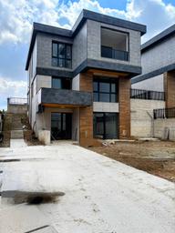 Ankara Bağlıca Satılık Geniş Bahçeli Asansörlü Sıfır Lüks Villa Ankara Bağlıca Satılık Geniş Bahçeli Asansörlü Sıfır Lüks Villa