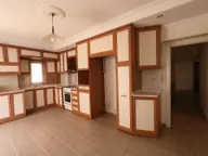 Otoparklı Arakat Asansörlü Masrafsız Geniş 3+1 Daire