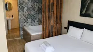 Esat Caddesinde Günlük Kiralık Uygun Fiyatlı Apart Ev - Otel - Daire - 2 Kişilik - Android Tv Esat Caddesinde Günlük Kiralık Uygun Fiyatlı Apart Ev - Otel - Daire - 2 Kişilik - Android Tv