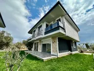 ꧁ay Emlaktan꧂küçükkuyu'da Denize Sadece 50 Mt Yüzme Havuzlu Satılık 3+1 Ultra Lüks Villa ꧁ay Emlaktan꧂küçükkuyu'da Denize Sadece 50 Mt Yüzme Havuzlu Satılık 3+1 Ultra Lüks Villa