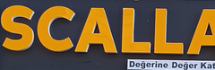 SCALLA EMLAK Logo