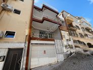 Korutürk Mahallesin De Teraslı Garajlı Bahçeli 5+2 Villa