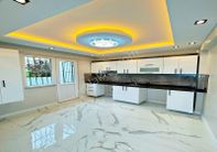 Metrobüse Yürüme Mesafesinde Müstakil Bahçeli Full Dekorlu 3+1 120m2 Satıkık Daire