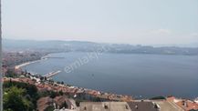 Gemlik Cumhuriyet Mah. Manastırda Satılık Daire 3+1 Arakat Deniz Manzaralı Asansörlü 150m2.