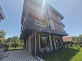 Büyükçekmece Güzelce De 6+2 Deniz Manzaralı Villa