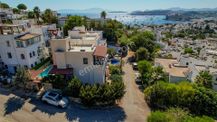 Bodrum Merkezde Kale Manzaralı Havuzlu Müstakil 4+2 Villa