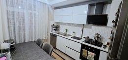 Kiralık Daire-2+1 | Güvenlikli Site İçi | Havuzlu | Açık Otopark