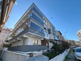 🔴 Güç Gayrimenkul'den Akçay'da Ön Cephe Ara Kat Kombili Full Yapılı 2+1 Daire