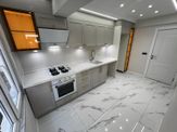 Yiğit'ten Akçayda 3+1 Ebeveyn Banyolu Ara Kat Geniş Modern Daire