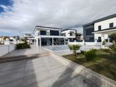 Didim Merkezde 4+1 Lüks Villa 600m2 Arsa İçinde