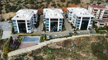 Kuşadası Ege'de Deniz Manzaralı, Havuzlu Sitede 200 M² 4+1 Satılık Lüks Daire