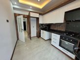 İkizçay'da,geniş Cam Balkonlu Ayrı Mutfaklı Ön Cephe 2+1 Daire