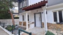 Kuşadası Adagöl Karşısında Denize Yakın Kiralık Villa