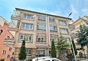 3+1 1.kat Cadde Üzeri Toplu Taşıma Yakını Çift Balkon