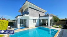 Turyap Çeşme Ilıca Plajına Yakın Şifne'de Havuzlu Müstakil Villa