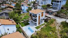 Donatkent'te Özel Havuzlu Deniz Manzaralı Tripleks Villa