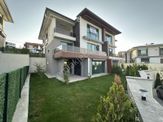 Edremit Yenicami'de Satılık Ultralüks Tripleks Villa