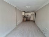 Dikilitaşta Tadilatlı Bakımlı Boş Ara Kat 2+1 Satılık Daire