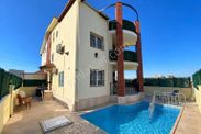 Didim Hisar'da Özel Havuzlu Satılık Eşyalı Villa
