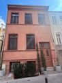 Ortaköyde Komple Bina | Yenilenmiş, Çok Amaçlı Kullanıma Uygun