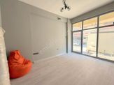 Mertcan'dan Cadde Üzeri Giriş Kat Depolu Geniş Dükkan