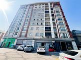 Yenibosna Beyaz Residence 'ta Kiralık Boş Depolu Dükkan Mağaza